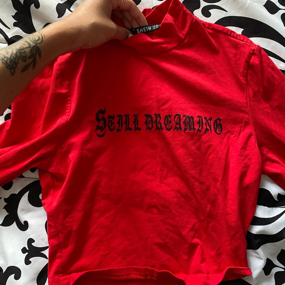 Turtleneck “still dreaming” crop too long sleeve shirt